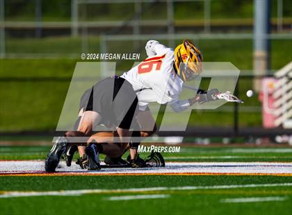 Thumbnail 3 in Bellbrook vs. Bishop Fenwick (OHSAA Division II Region 8 Regional Final) photogallery.