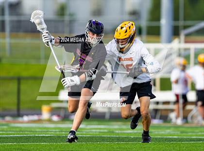 Thumbnail 2 in Bellbrook vs. Bishop Fenwick (OHSAA Division II Region 8 Regional Final) photogallery.