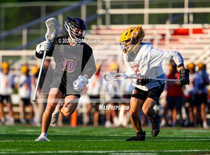 Thumbnail 1 in Bellbrook vs. Bishop Fenwick (OHSAA Division II Region 8 Regional Final) photogallery.