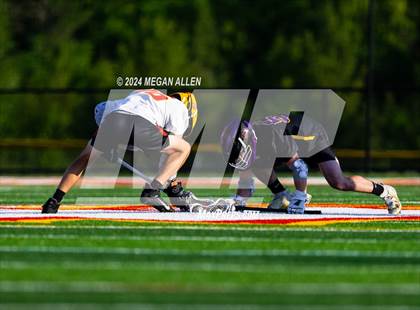 Thumbnail 1 in Bellbrook vs. Bishop Fenwick (OHSAA Division II Region 8 Regional Final) photogallery.