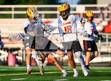 Thumbnail 3 in Bellbrook vs. Bishop Fenwick (OHSAA Division II Region 8 Regional Final) photogallery.