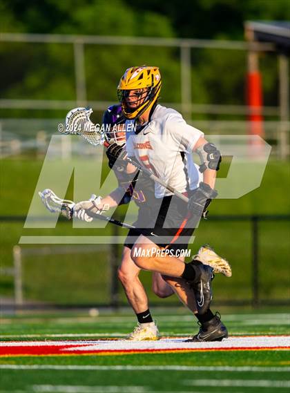 Thumbnail 2 in Bellbrook vs. Bishop Fenwick (OHSAA Division II Region 8 Regional Final) photogallery.