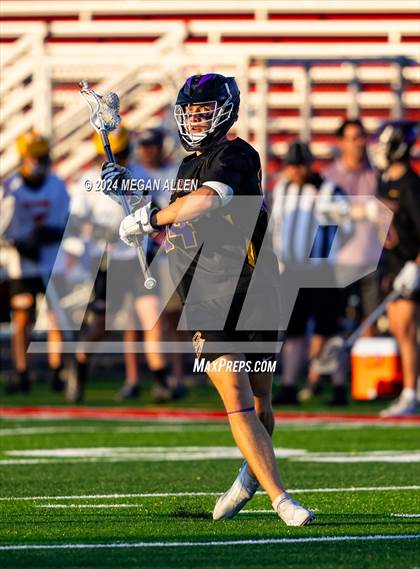 Thumbnail 3 in Bellbrook vs. Bishop Fenwick (OHSAA Division II Region 8 Regional Final) photogallery.