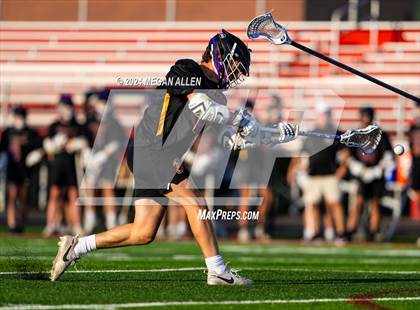 Thumbnail 3 in Bellbrook vs. Bishop Fenwick (OHSAA Division II Region 8 Regional Final) photogallery.