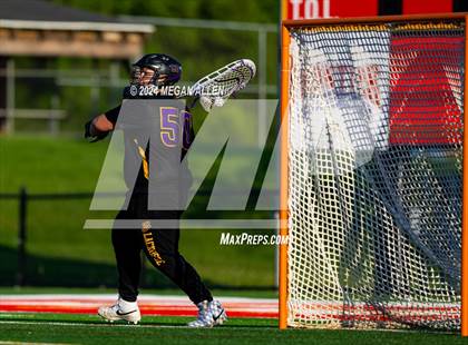 Thumbnail 2 in Bellbrook vs. Bishop Fenwick (OHSAA Division II Region 8 Regional Final) photogallery.