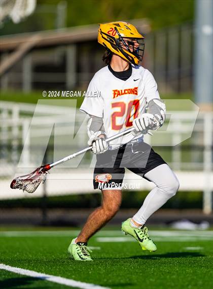 Thumbnail 2 in Bellbrook vs. Bishop Fenwick (OHSAA Division II Region 8 Regional Final) photogallery.