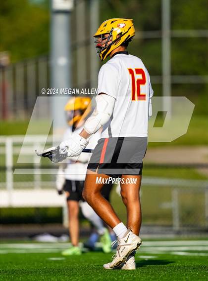 Thumbnail 2 in Bellbrook vs. Bishop Fenwick (OHSAA Division II Region 8 Regional Final) photogallery.