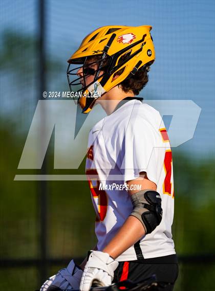 Thumbnail 2 in Bellbrook vs. Bishop Fenwick (OHSAA Division II Region 8 Regional Final) photogallery.
