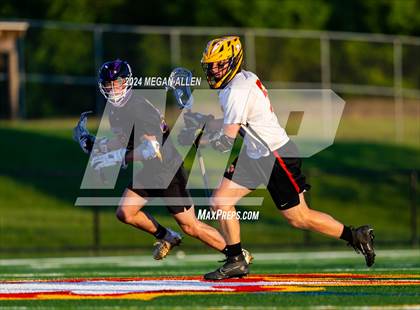 Thumbnail 1 in Bellbrook vs. Bishop Fenwick (OHSAA Division II Region 8 Regional Final) photogallery.