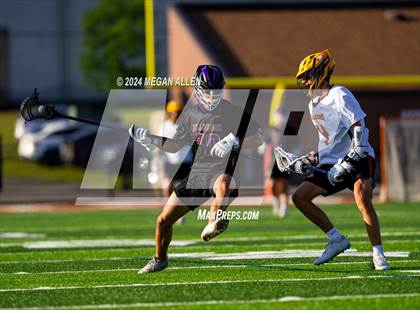 Thumbnail 1 in Bellbrook vs. Bishop Fenwick (OHSAA Division II Region 8 Regional Final) photogallery.