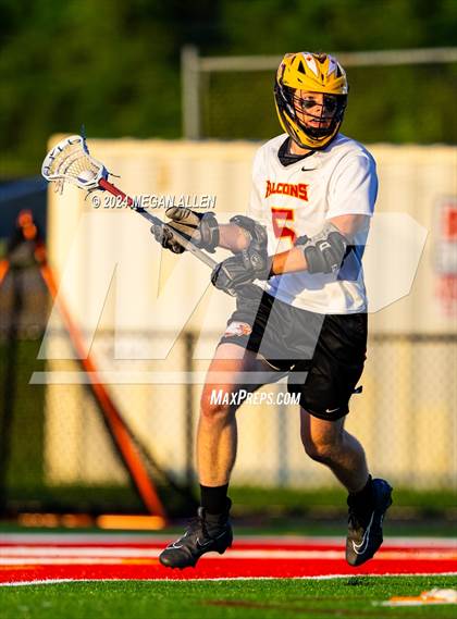 Thumbnail 2 in Bellbrook vs. Bishop Fenwick (OHSAA Division II Region 8 Regional Final) photogallery.