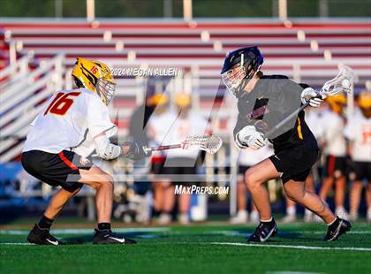 Thumbnail 3 in Bellbrook vs. Bishop Fenwick (OHSAA Division II Region 8 Regional Final) photogallery.