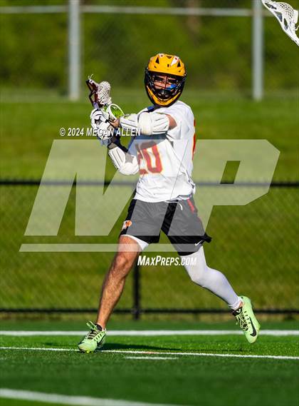 Thumbnail 3 in Bellbrook vs. Bishop Fenwick (OHSAA Division II Region 8 Regional Final) photogallery.