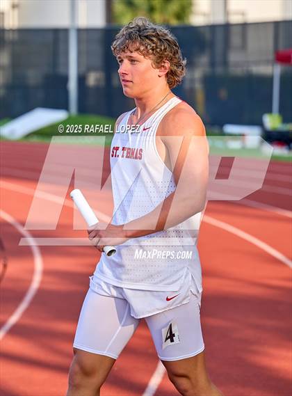 Thumbnail 3 in Eagle No Tax Relays (4x100M) photogallery.
