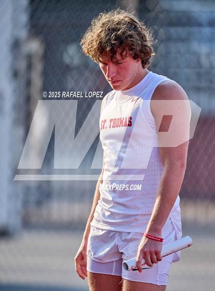 Thumbnail 3 in Eagle No Tax Relays (4x100M) photogallery.