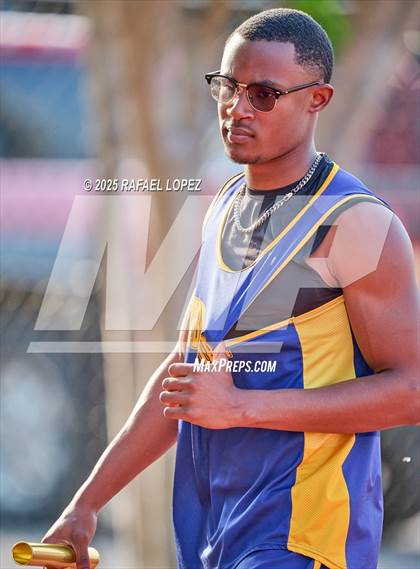 Thumbnail 1 in Eagle No Tax Relays (4x100M) photogallery.