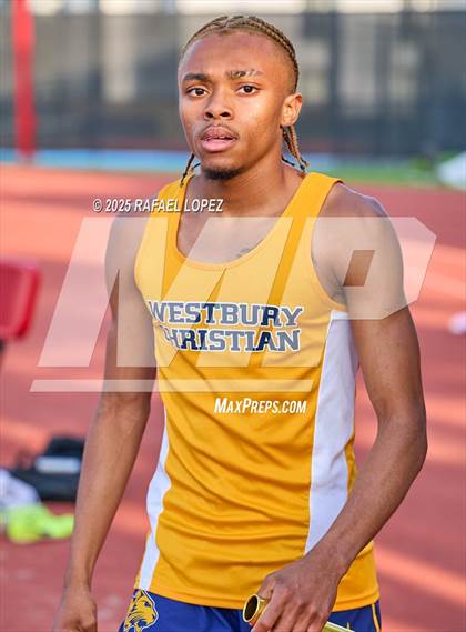 Thumbnail 1 in Eagle No Tax Relays (4x100M) photogallery.