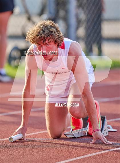 Thumbnail 3 in Eagle No Tax Relays (4x100M) photogallery.