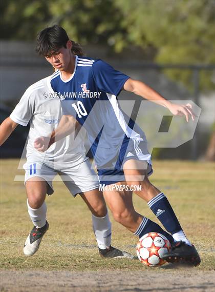 Thumbnail 2 in Bishop Gorman @ Liberty photogallery.