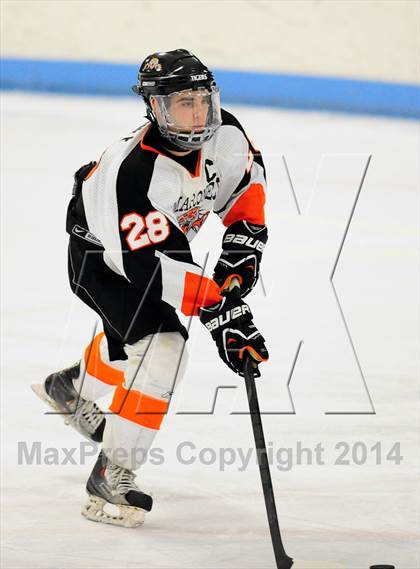 Thumbnail 1 in White Plains @ Mamaroneck photogallery.