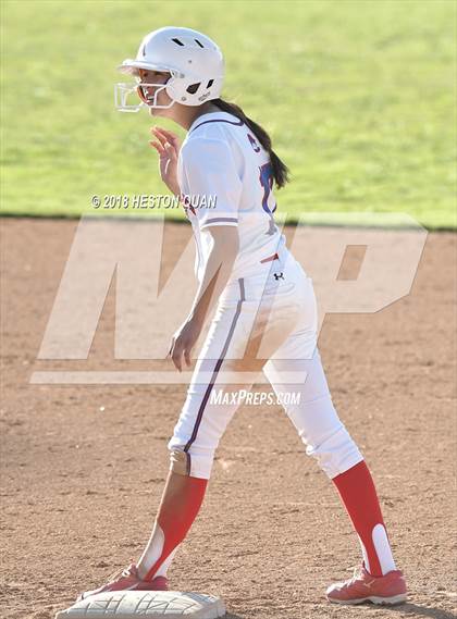 Thumbnail 2 in Mater Dei vs. Los Altos (Alan Dugard Classic) photogallery.