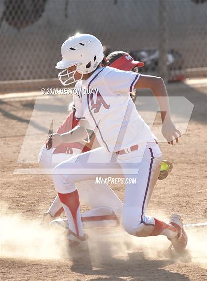 Thumbnail 3 in Mater Dei vs. Los Altos (Alan Dugard Classic) photogallery.