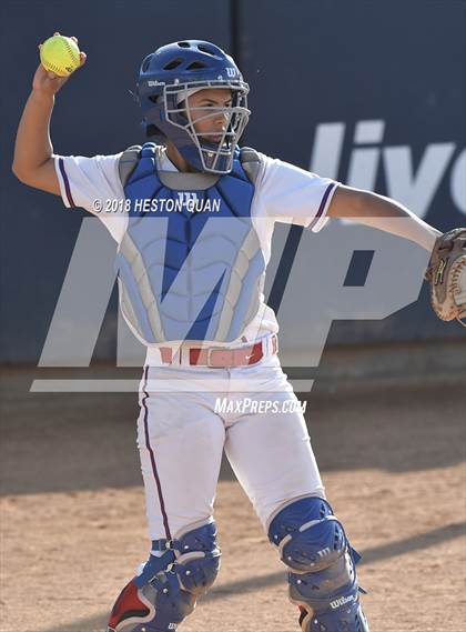 Thumbnail 2 in Mater Dei vs. Los Altos (Alan Dugard Classic) photogallery.