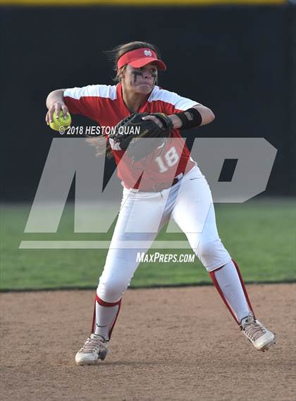Thumbnail 2 in Mater Dei vs. Los Altos (Alan Dugard Classic) photogallery.