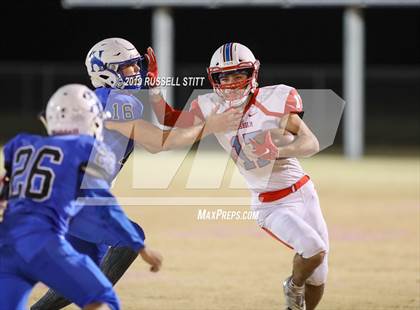 Thumbnail 2 in Hennessey vs Chisholm photogallery.