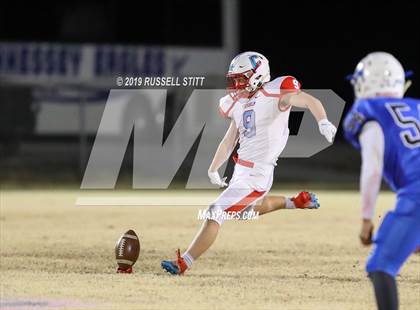 Thumbnail 2 in Hennessey vs Chisholm photogallery.