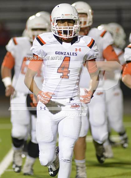 Thumbnail 2 in Lorena vs. Gonzales Lorena vs. Gonzales (UIL 4A Bi-District Playoff) photogallery.