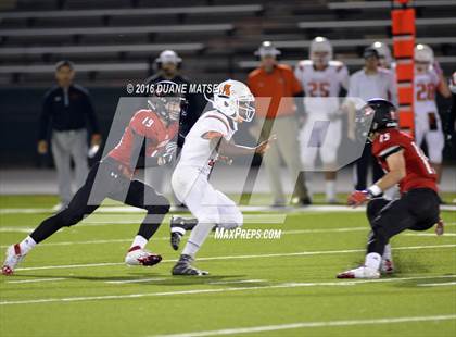 Thumbnail 2 in Lorena vs. Gonzales Lorena vs. Gonzales (UIL 4A Bi-District Playoff) photogallery.