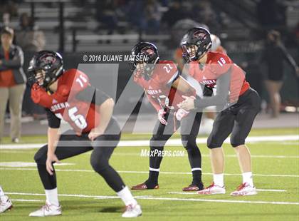 Thumbnail 1 in Lorena vs. Gonzales Lorena vs. Gonzales (UIL 4A Bi-District Playoff) photogallery.