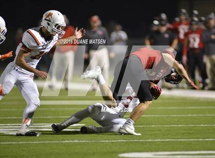 Thumbnail 1 in Lorena vs. Gonzales Lorena vs. Gonzales (UIL 4A Bi-District Playoff) photogallery.