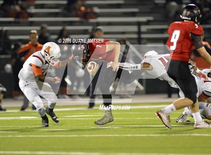 Thumbnail 1 in Lorena vs. Gonzales Lorena vs. Gonzales (UIL 4A Bi-District Playoff) photogallery.