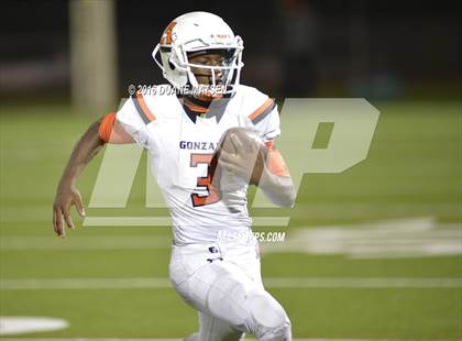 Thumbnail 1 in Lorena vs. Gonzales Lorena vs. Gonzales (UIL 4A Bi-District Playoff) photogallery.