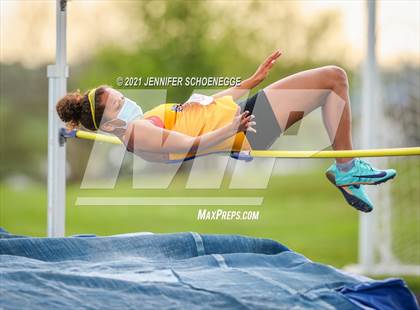 Thumbnail 3 in North Central Kentucky Track Conference Championship photogallery.