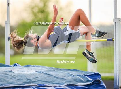 Thumbnail 2 in North Central Kentucky Track Conference Championship photogallery.