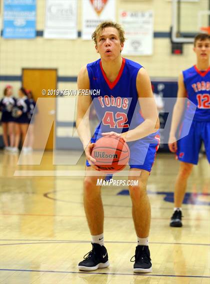 Thumbnail 3 in Mountain View @ Pinnacle (AIA 6A Round 1 Playoff) photogallery.