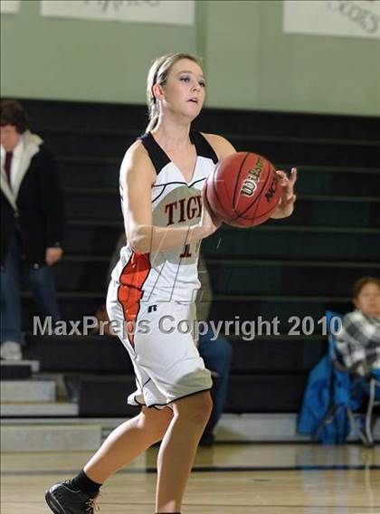 Thumbnail 1 in Cordova vs. Roseville (Ram Jam Winter Classic) photogallery.