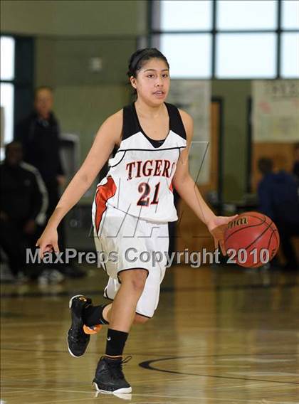Thumbnail 3 in Cordova vs. Roseville (Ram Jam Winter Classic) photogallery.