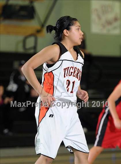 Thumbnail 3 in Cordova vs. Roseville (Ram Jam Winter Classic) photogallery.