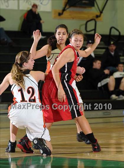 Thumbnail 3 in Cordova vs. Roseville (Ram Jam Winter Classic) photogallery.