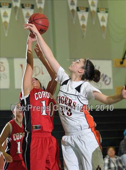 Thumbnail 1 in Cordova vs. Roseville (Ram Jam Winter Classic) photogallery.