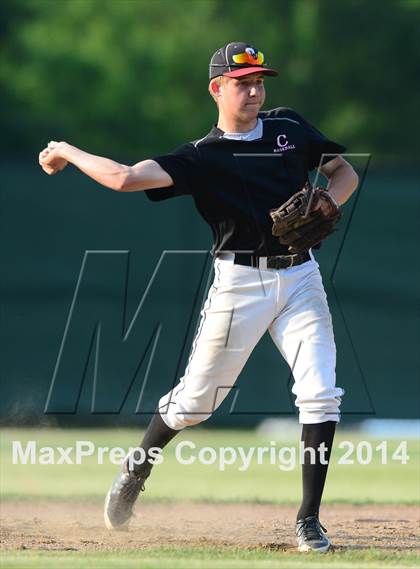 Thumbnail 2 in Thomaston vs. Cromwell  (CIAC Class S Semifinal) photogallery.