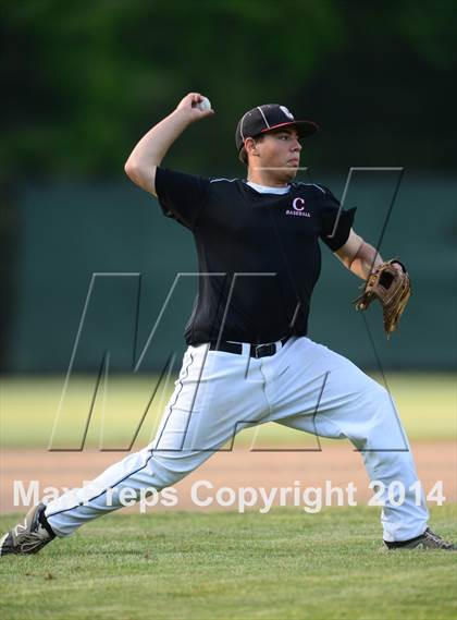 Thumbnail 2 in Thomaston vs. Cromwell  (CIAC Class S Semifinal) photogallery.