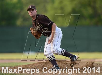 Thumbnail 1 in Thomaston vs. Cromwell  (CIAC Class S Semifinal) photogallery.