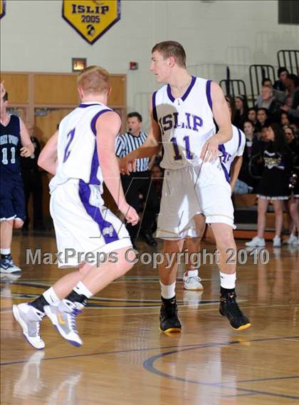 Thumbnail 1 in Rocky Point @ Islip photogallery.