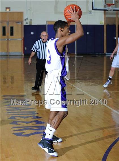 Thumbnail 1 in Rocky Point @ Islip photogallery.