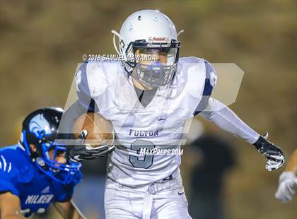Thumbnail 3 in Milken vs. Fulton photogallery.